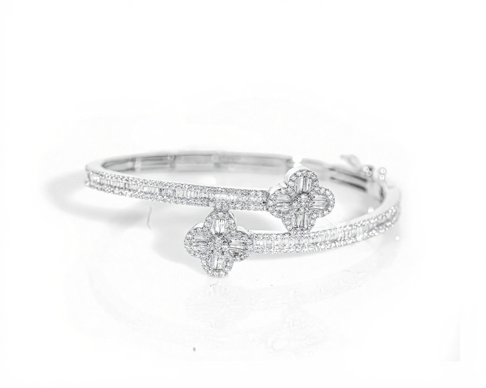 10k Clover Design Diamond Bangle 2.65ct - Mr. Alex Jewelry