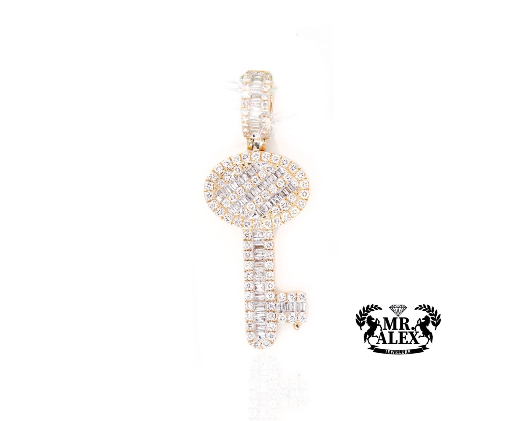 14K Gold Sleek Key Diamonds Pendant with 1.60ct - Mr. Alex Jewelry